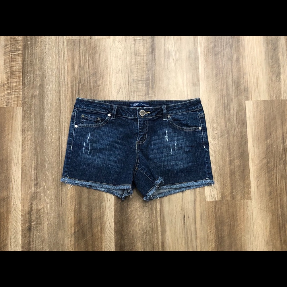 Cut off look stretch Jean Shorts 11 cute & comfy!